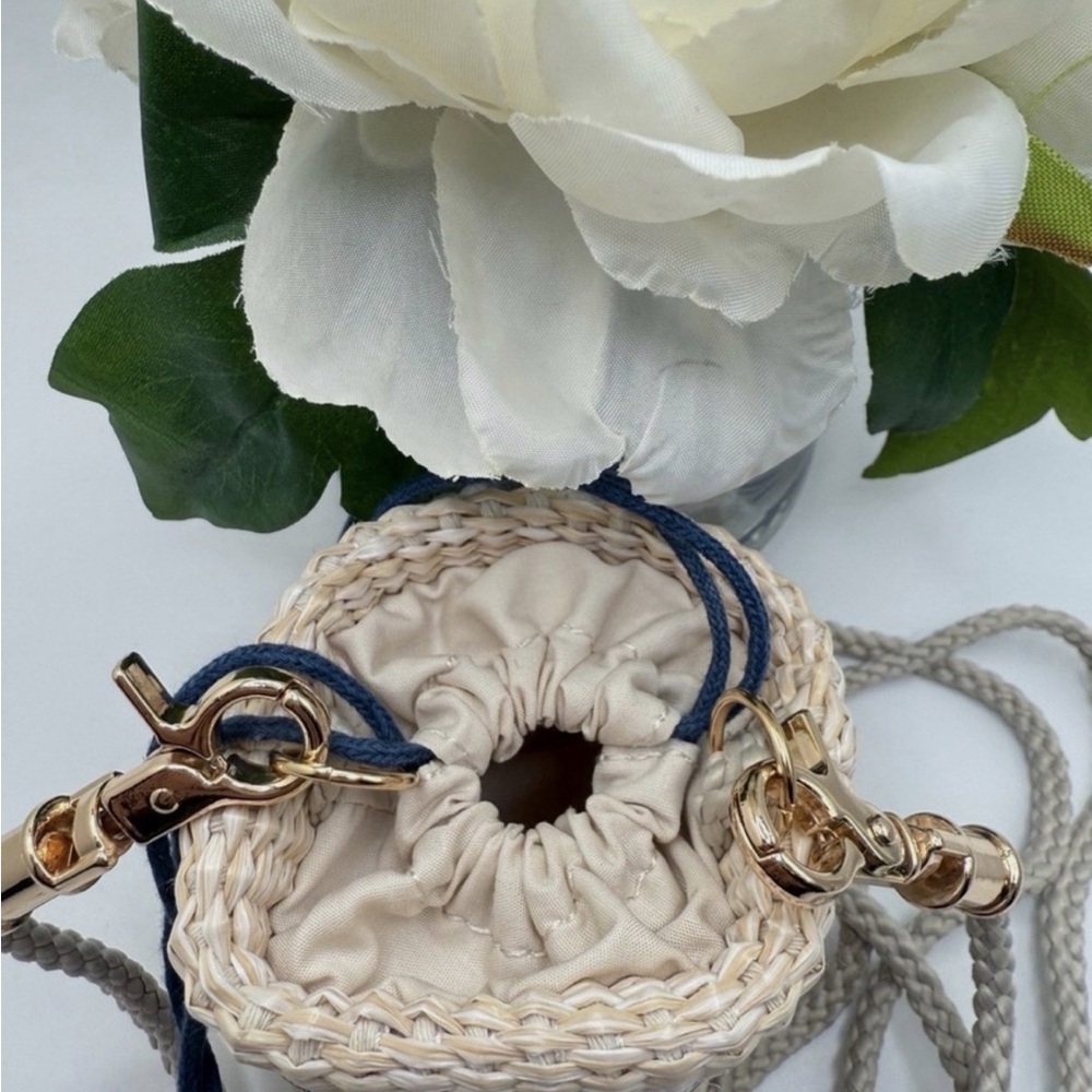 Christian Dior Cream Woven Mini Bucket Bag with Navy Trim - Picture 3 of 7